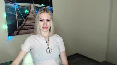 Erika online show from 02/17/25, 12:38