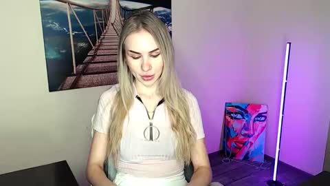 Snapshot of erikagavin chatting on 02/04/26, 01:17 Erika online show from 02/04/26, 01:17