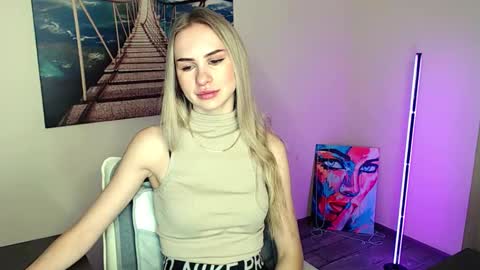 Snapshot of erikagavin chatting on 02/05/26, 01:05 Erika online show from 02/05/26, 01:05