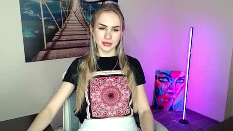 Snapshot of erikagavin chatting on 02/27/26, 01:22 Erika online show from 02/27/26, 01:22