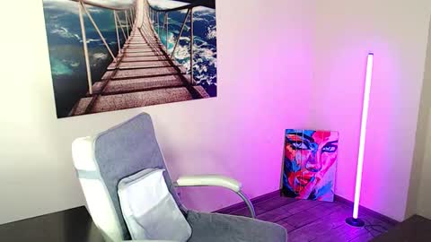 Snapshot of erikagavin chatting on 03/10/26, 01:05 Erika online show from 03/10/26, 01:05