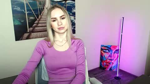 Snapshot of erikagavin chatting on 03/26/26, 01:06 Erika online show from 03/26/26, 01:06