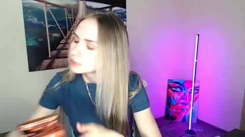 Snapshot of erikagavin chatting on 03/30/26, 12:06 Erika online show from 03/30/26, 12:06