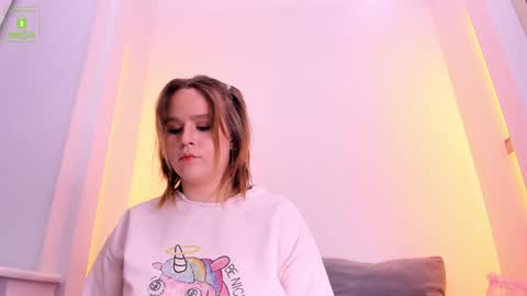 Erika online show from 01/04/25, 04:12