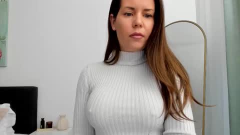 Erika online show from 02/02/26, 09:41