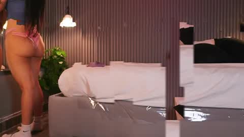 Eri  online show from 04/13/26, 08:25