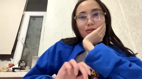Luna online show from 05/24/26, 08:47