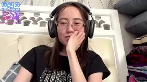 Luna online show from 06/13/26, 05:05