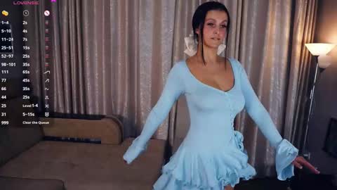 Snapshot of erlinefairall chatting on 09/19/25, 08:20 Erline and Monica online show from 09/19/25, 08:20