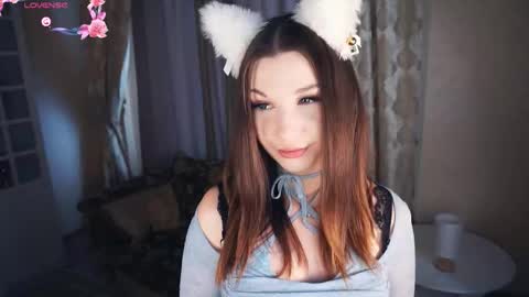 Snapshot of erlinefairall chatting on 11/12/25, 07:09 Erline and Monica online show from 11/12/25, 07:09