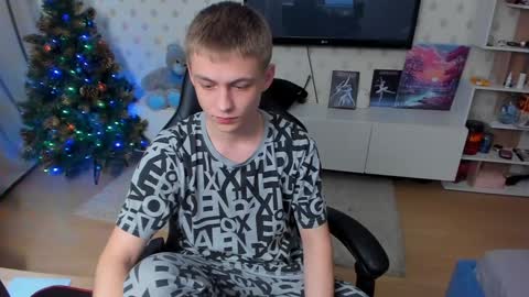 Snapshot of ermak_reborn chatting on 01/05/25, 10:40 Max online show from 01/05/25, 10:40