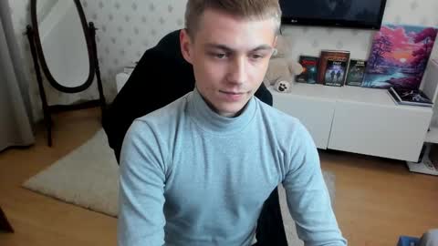 Snapshot of ermak_reborn chatting on 10/31/25, 01:39 Max online show from 10/31/25, 01:39