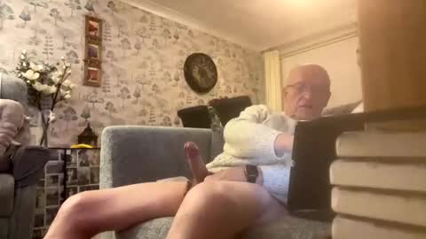 erman1955 online show from 02/14/25, 11:31