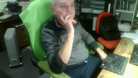 ernello online show from 10/26/25, 07:20