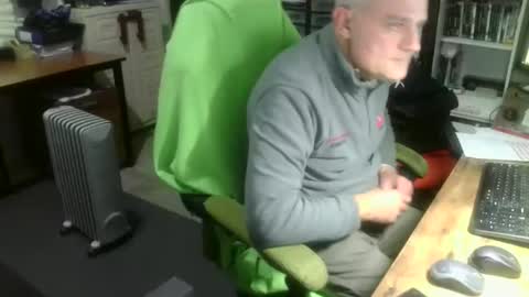 ernello online show from 11/03/25, 07:04