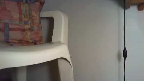 Snapshot of erniemuyhot435811 chatting on 04/14/26, 11:33 erniemuyhot435811 online show from 04/14/26, 11:33