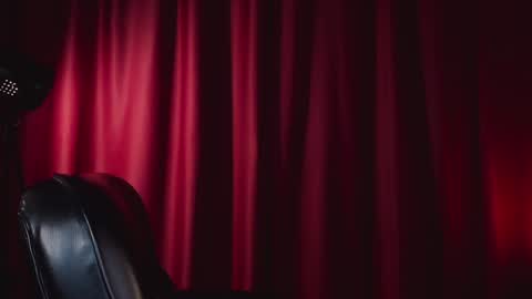 Snapshot of erohaze chatting on 12/13/24, 08:37 erohaze online show from 12/13/24, 08:37