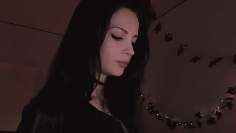 Snapshot of erohaze chatting on 11/28/25, 01:58 erohaze online show from 11/28/25, 01:58