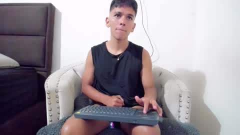 eron_crown online show from 06/04/26, 05:02