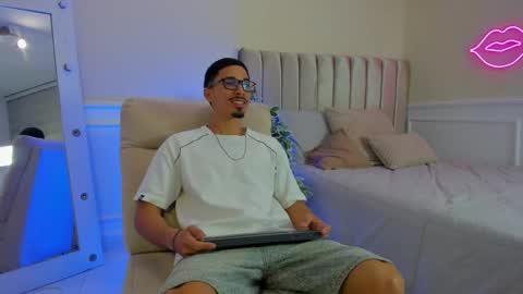 eros_becker_ online show from 03/18/26, 03:20