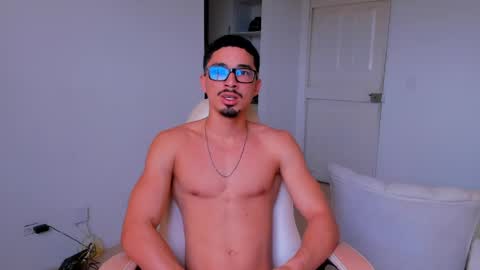 eros_becker_ online show from 05/21/26, 08:16
