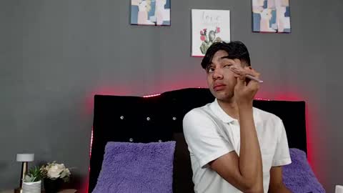 Eros Lux1 online show from 05/19/26, 12:44