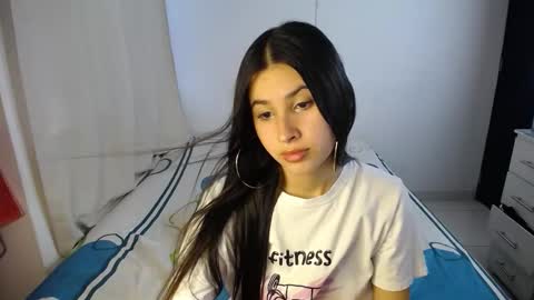 erosgirls_ online show from 10/19/25, 09:15