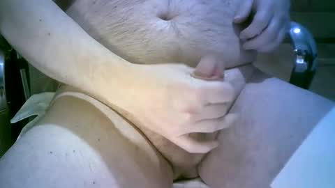 Snapshot of erospimentel chatting on 11/04/25, 02:32 erospimentel online show from 11/04/25, 02:32