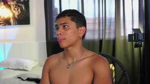 Snapshot of eroswild_ chatting on 04/27/26, 07:45 Eros Wild online show from 04/27/26, 07:45