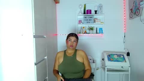 Snapshot of erotic_spa chatting on 07/15/26, 01:44 EROTIC SPA online show from 07/15/26, 01:44