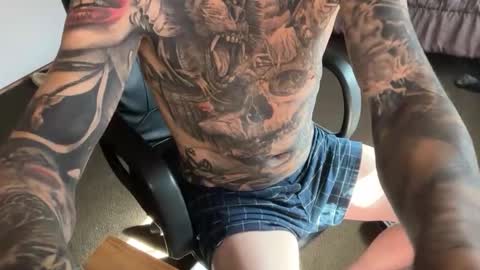 Snapshot of eroticcloseups chatting on 11/02/25, 05:04 Erotic CloseUps online show from 11/02/25, 05:04