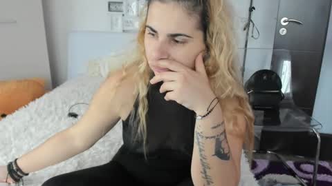 eroticsensualkitty4u online show from 12/10/24, 08:40