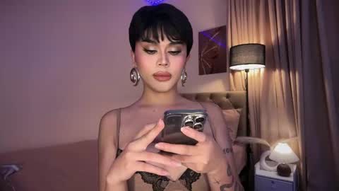 monica online show from 07/08/26, 06:45