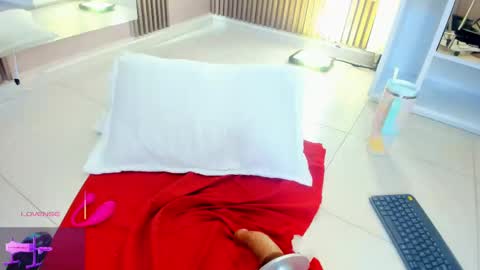 TINY  online show from 03/09/25, 01:35