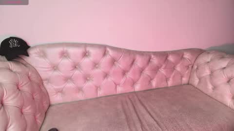 Snapshot of eryx_eriscor chatting on 09/26/25, 02:21 Eryx online show from 09/26/25, 02:21