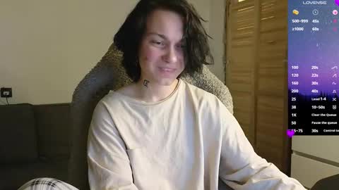 esajukyy online show from 03/10/26, 02:22