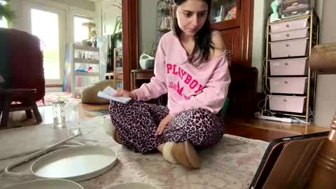 esimaralda online show from 05/23/26, 04:11
