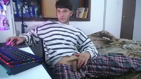 Esteban online show from 12/14/24, 04:23