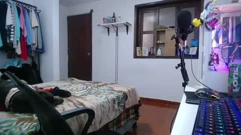 Esteban online show from 12/26/24, 02:55