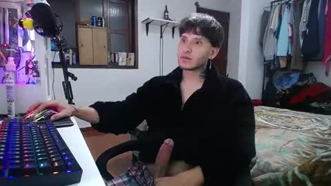 Esteban online show from 01/10/25, 05:37