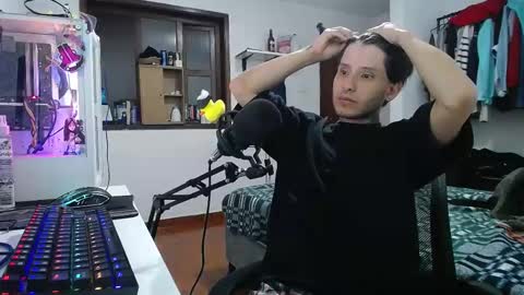 Esteban online show from 01/20/25, 02:22