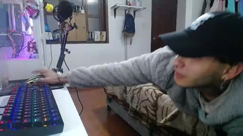 Esteban online show from 01/24/25, 03:00