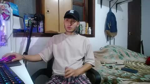 Esteban online show from 02/08/25, 04:36