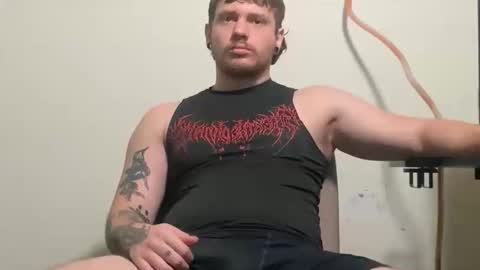 Snapshot of eskol212 chatting on 11/12/25, 05:02 eskol212 online show from 11/12/25, 05:02