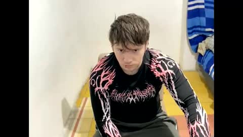 Snapshot of eskol212 chatting on 02/21/26, 10:55 eskol212 online show from 02/21/26, 10:55