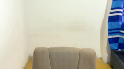 Snapshot of eskol212 chatting on 05/02/26, 03:17 eskol212 online show from 05/02/26, 03:17