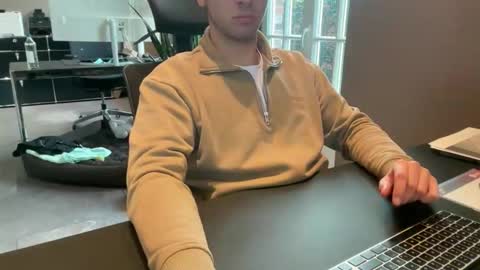 Snapshot of eskp chatting on 11/20/25, 10:04 eskp online show from 11/20/25, 10:04