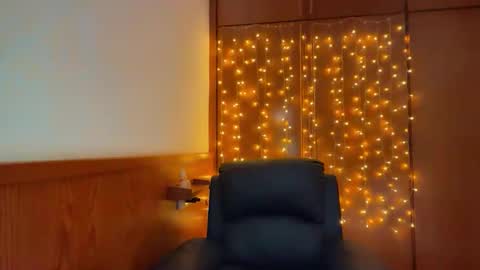 esma347866 online show from 01/12/26, 08:03