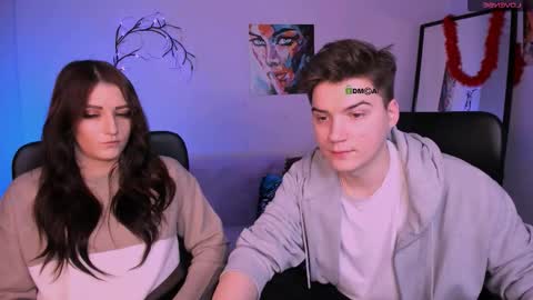 Snapshot of esma_shine chatting on 11/17/25, 09:09 esma_shine online show from 11/17/25, 09:09