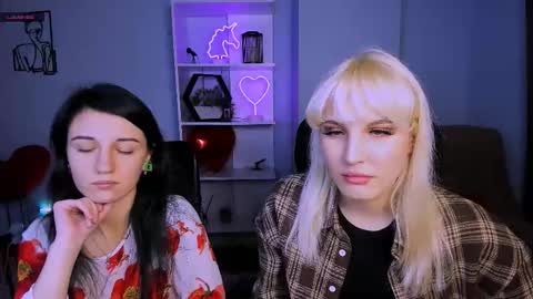 Snapshot of esma_shine chatting on 11/24/25, 08:08 esma_shine online show from 11/24/25, 08:08